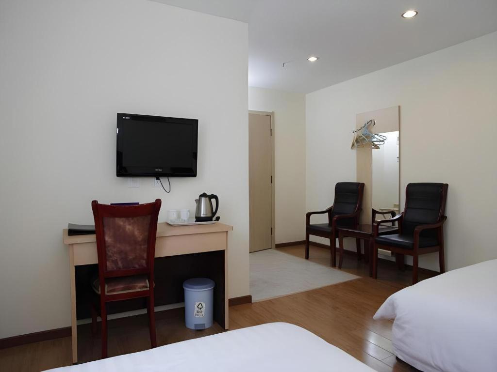 Beijing Yi Jia Hotel Bagian luar foto